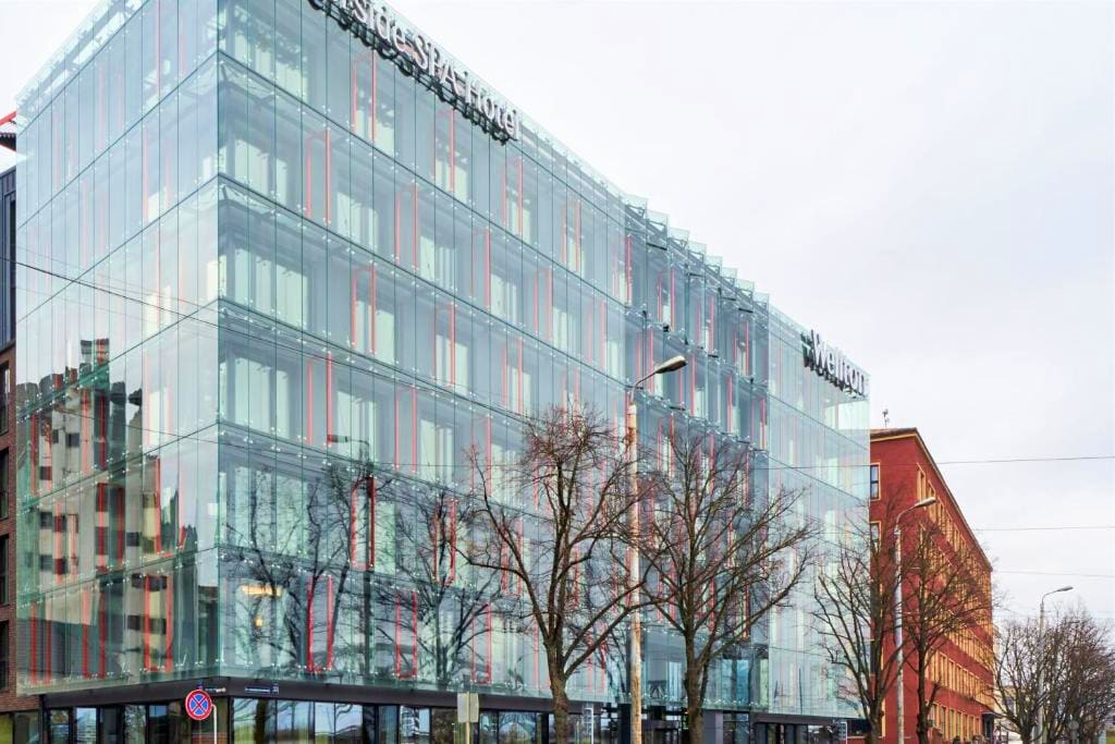 4* Wellton Riverside Spa Hotel or similar